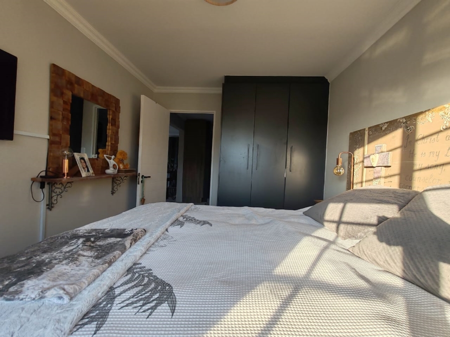Commercial Property for Sale in Colleen Glen Eastern Cape